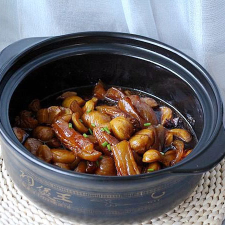 板栗炖蹄筋